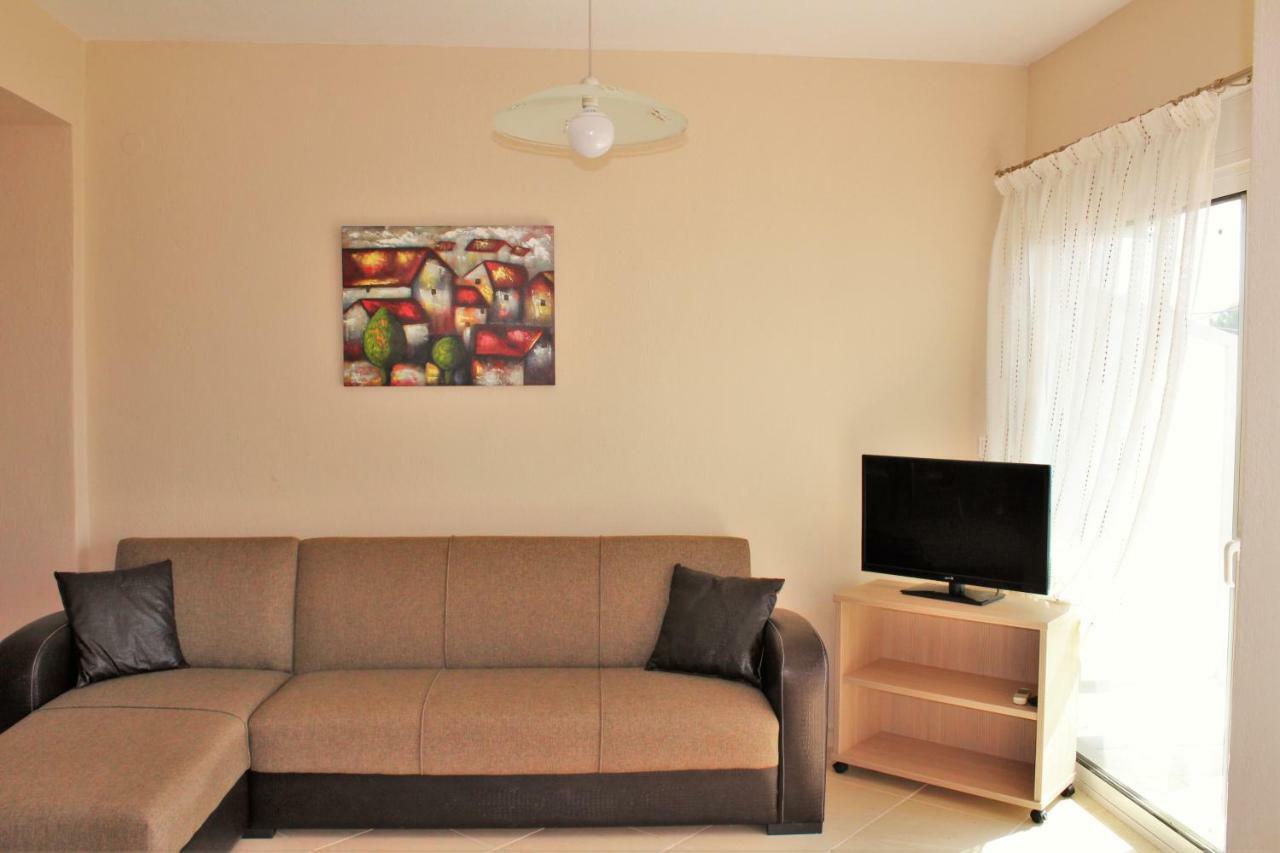 Apartment Theodora Paralia Dionysiou